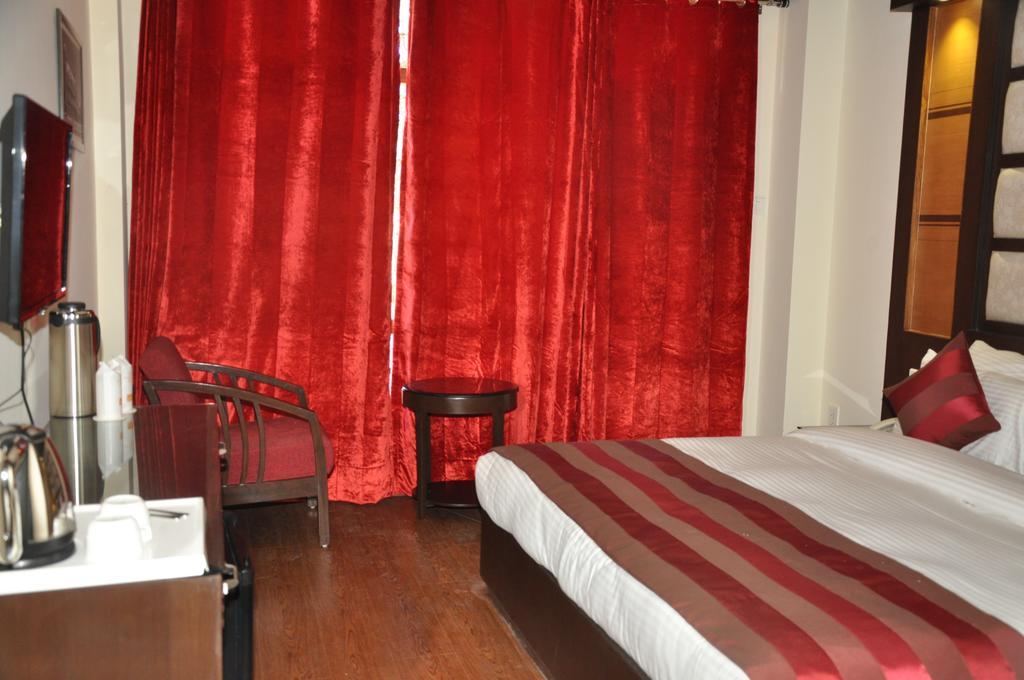Hotel Southgate Shimla Quarto foto